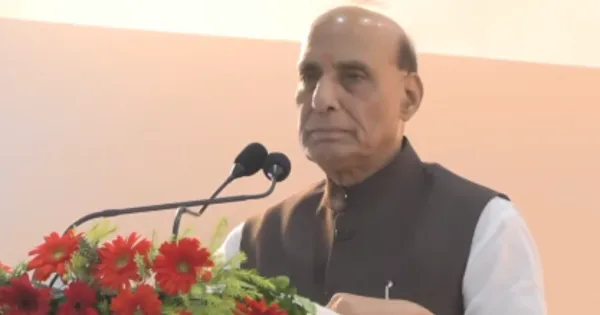 ब्रह्मोस लॉन्च: रक्षा मंत्री राजनाथ सिंह का पाकिस्तान को सीधा संदेश, कहा- पाकिस्तान की एक-एक इंच जमीन अब 'ब्रह्मोस' की पहुंच में

