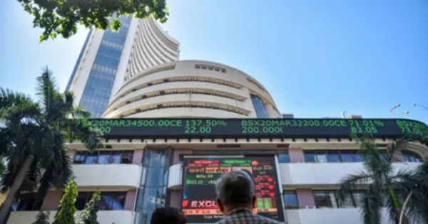 Stock Market Closed: खरीदारी के चलते शेयर बाजार लगातार तीसरे दिन बढ़त के साथ बंद... सेंसेक्स 484 अंक उछला, निफ्टी 25,700 के पार. 

