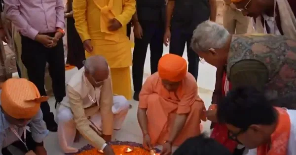 राम की पैड़ी पर मां सरयू की आरती: 26 लाख दीपों से जगमग हुई अयोध्या

