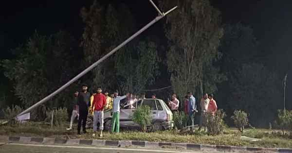 बरेली: दिवाली पर सड़क हादसों से थर्राया जिला...एक साल की मासूम समेत दो की मौत, डेढ़ दर्जन से ज्यादा घायल

