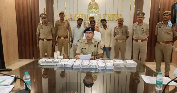 लखीमपुर खीरी: अंतरजनपदीय नकबजनी गिरोह के तीन सदस्य दो लाख रुपये के माल के साथ गिरफ्तार.

