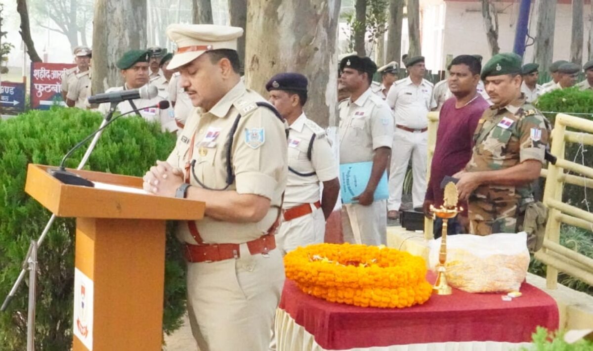 Bokaro News: हम वीर जवानों के परिवारों के ऋणी हैं: कमांडर

