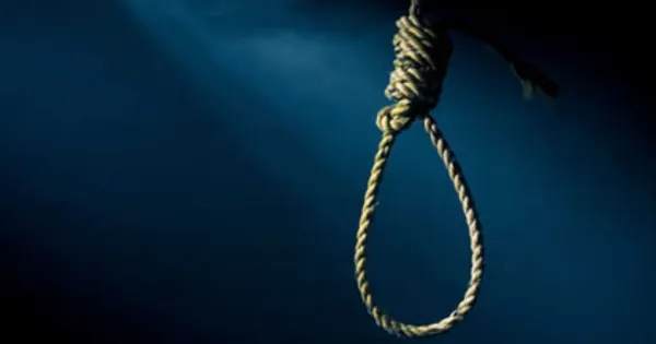 पीपल के पेड़ से लटका मिला युवक का शव: कलवारी थाना क्षेत्र की घटना, जांच में जुटी पुलिस

