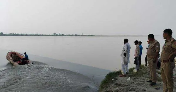 यूपी: पत्नी ने फांसी लगाकर की आत्महत्या, पति ने शारदा नदी में लगाई छलांग...एनडीआरएफ कर रही तलाश

