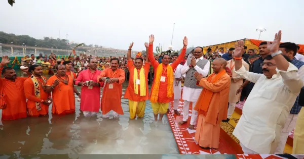 छठ महापर्व 2025: पहला अर्घ्य देकर सीएम योगी करेंगे छठ महापर्व की शुरुआत, 200 लोक कलाकार देंगे सांस्कृतिक प्रस्तुतियां 

