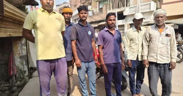 अमेठी न्यूज़: तीन मंजिल से गिरकर गंभीर रूप से घायल युवक की इलाज के दौरान मौत, परिजन शव लेकर थाने पहुंचे

