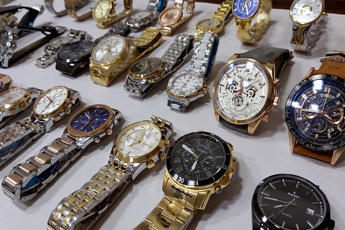 Luxury Watch: बाजार में लग्जरी घड़ियों का बोलबाला है, तेजी से बढ़ रहा है क्रेज


