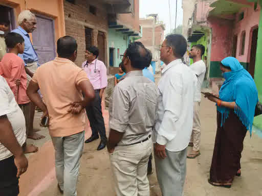 Panna News: पन्ना के बड़वारा गांव में सामूहिक भोज बना जहरीला, दूषित खाना खाने से 17 लोग गंभीर रूप से बीमार. गांव में हड़कंप मच गया...

