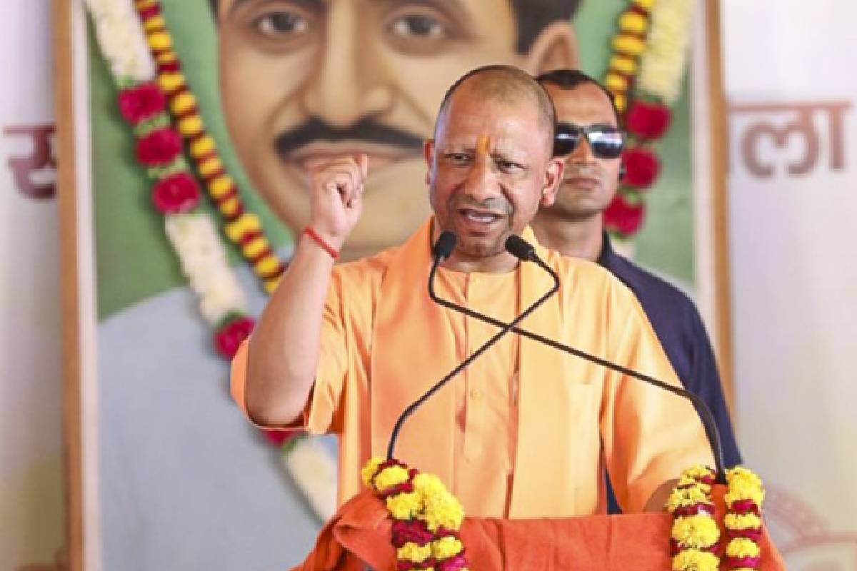 इन्वेस्टमेंट इन यूपी: यूपी में निवेश की नई उड़ान, 5 शहर, 5 रणनीतियां, एक लक्ष्य

