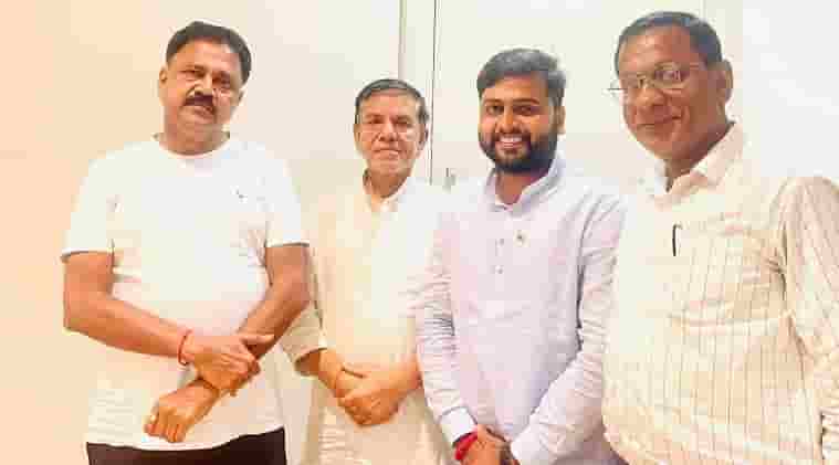 किसी व्यक्ति विशेष के प्रभाव में आकर अनैतिक निर्णय लेना 

