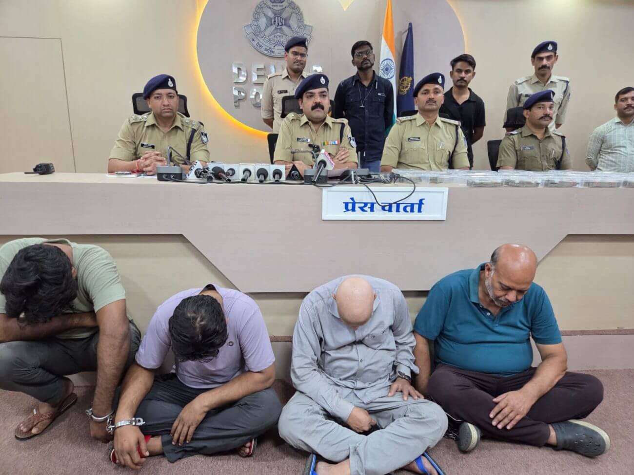 Dewas Police arrests