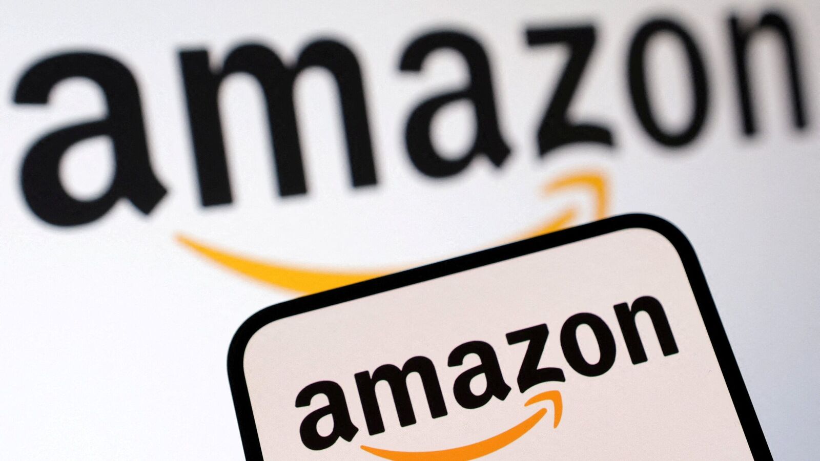 A major online outage on Monday disrupted several prominent platforms, including Amazon Web Services (AWS), Amazon.com, Prime Video, Alexa, Snapchat, Robinhood, Perplexity and PayPal’s Venmo, according to data from outage tracker Downdetector.