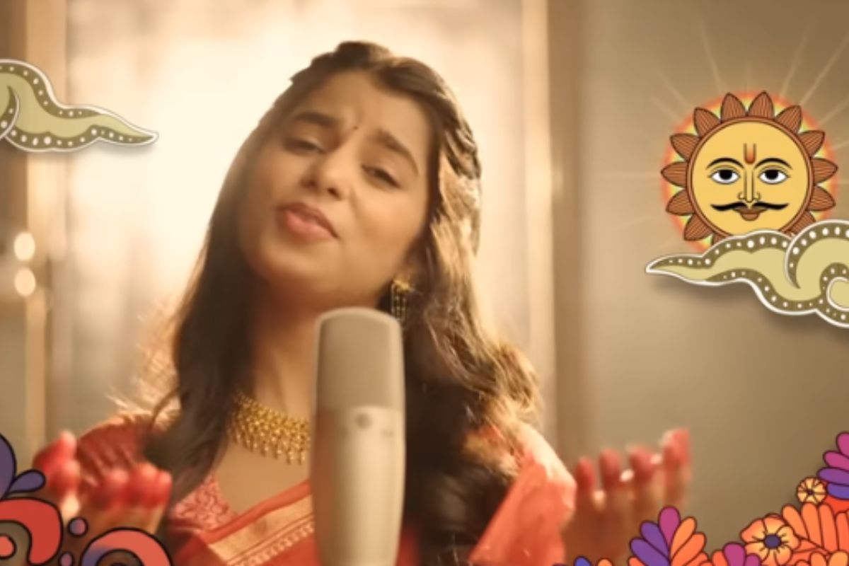 मैथिली ठाकुर भोजपुरी छठ गीत: मैथिली ठाकुर की मधुर आवाज में 'छठ की महिमा' रिलीज, गाने में झलकती है महापर्व की पूरी कहानी।


