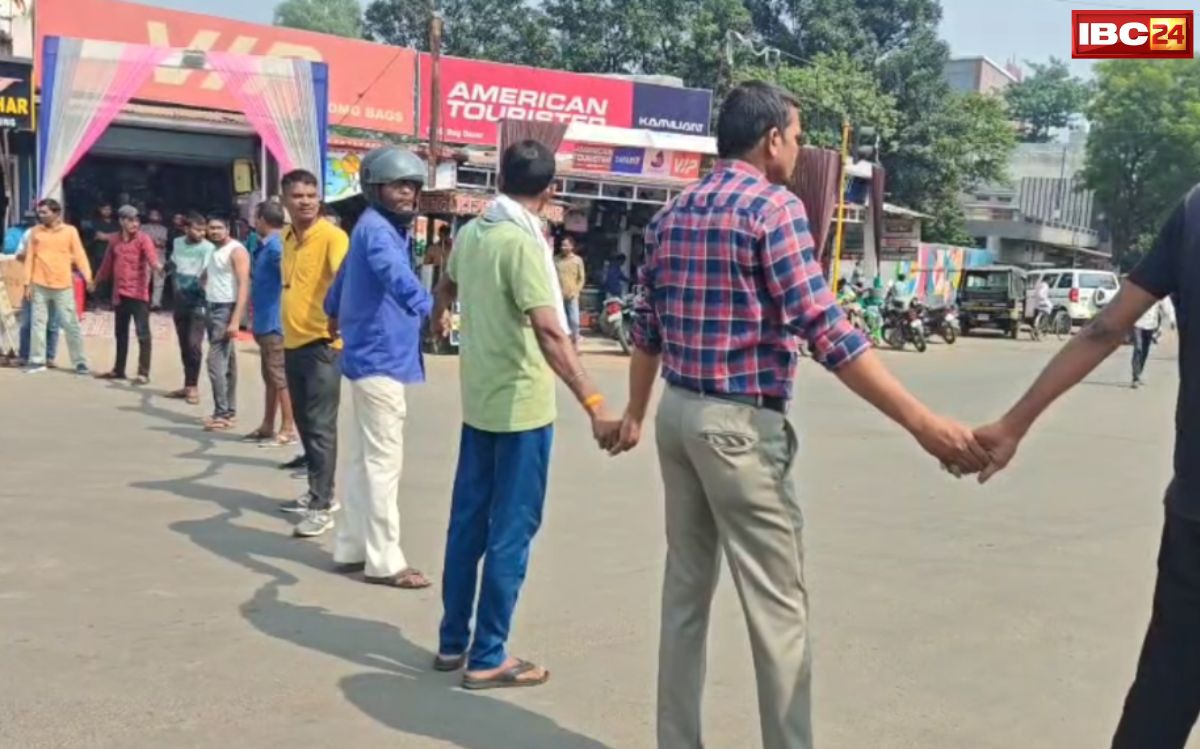 शहडोल न्यूज़: पैदल जा रही महिला को ट्रक ने कुचला, मौके पर ही मौत, गुस्साए लोगों ने किया सड़क जाम

