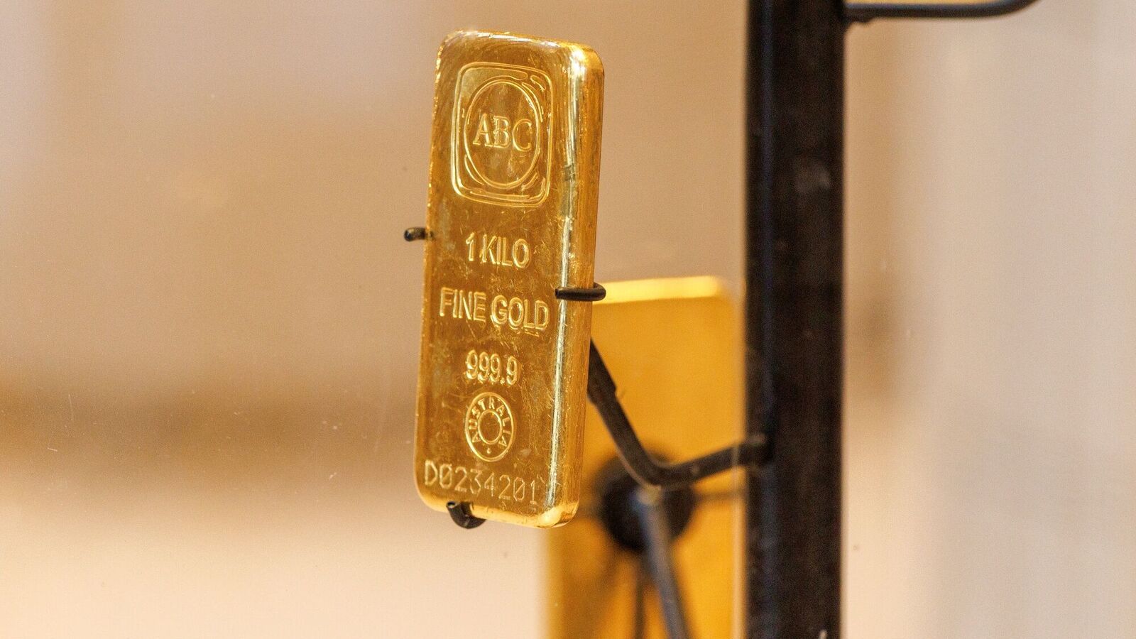 Gold price today: The Comex gold rates dropped 1.5% to $4,047/oz as investors book their profits on Wednesday, 22 October 2025. 