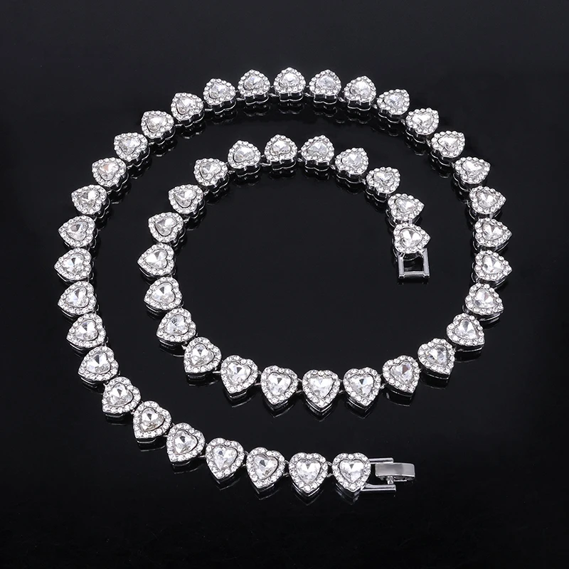 Luxurious And Exquisite Heart-shaped Diamond-set Stainless Steel Necklace For Everyday Matching Fashionable Jewelry - Image 2